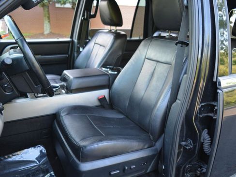 Used 2015 Ford Expedition Limited w/ Equipment Group 301A image 9