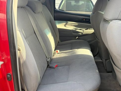 Used 2011 Toyota Tacoma PreRunner w/ TRD Sport Pkg RWD image 23
