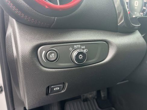 Used 2019 Chevrolet Blazer RS image 16