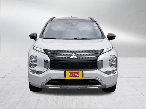 Used 2022 Mitsubishi Outlander SEL AWD/4WD image 2