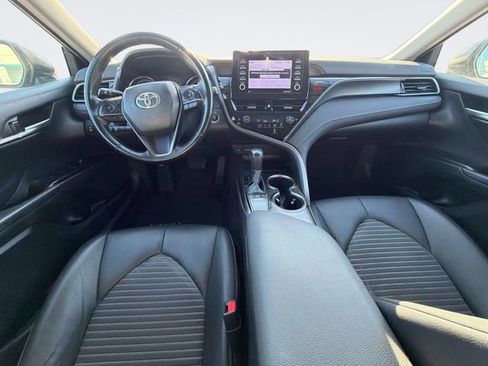 Used 2024 Toyota Camry SE w/ Convenience Package image 19