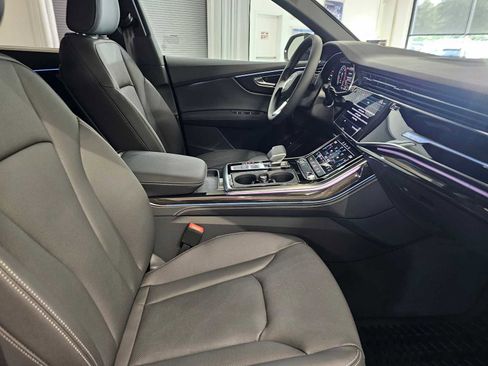 New 2025 Audi Q8 Premium Plus image 12