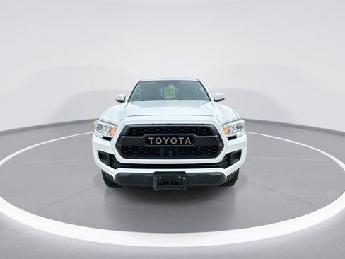 Used 2022 Toyota Tacoma SR5 w/ Trail Edition AWD/4WD image 3