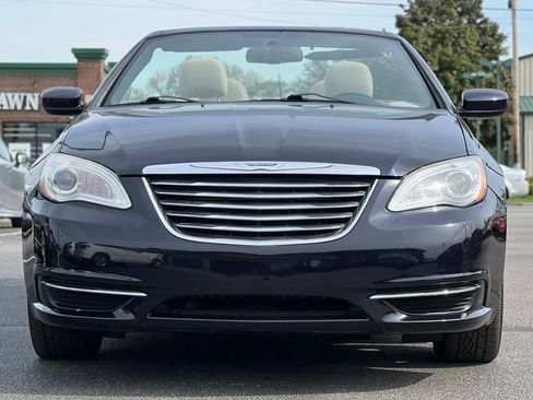 Used 2011 Chrysler 200 Touring image 12
