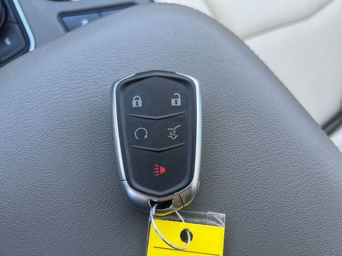 Certified 2024 Cadillac XT5 Premium Luxury w/ LPO, Floor Liner Package image 37