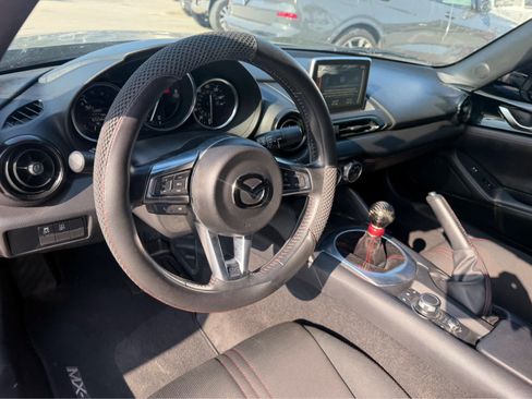 Used 2016 MAZDA MX-5 Miata Club w/ Brembo/BBS Package RWD image 5