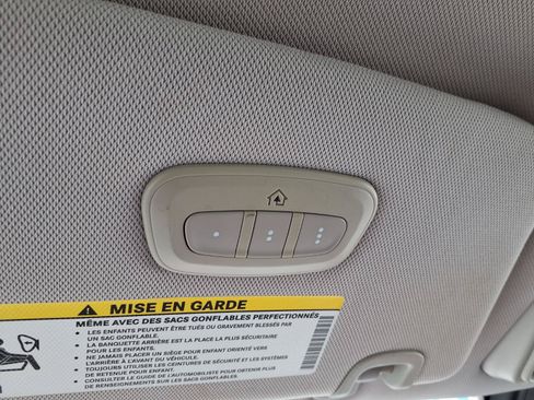 Used 2017 Chrysler Pacifica Limited w/ UConnect Theater Package FWD image 20
