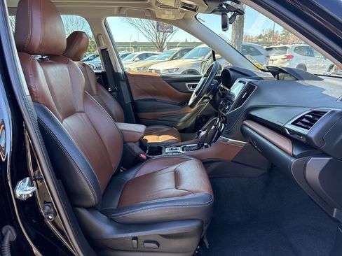 Used 2023 Subaru Forester Touring image 32