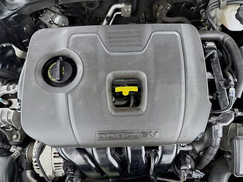 Used 2021 Kia Forte LXS image 37