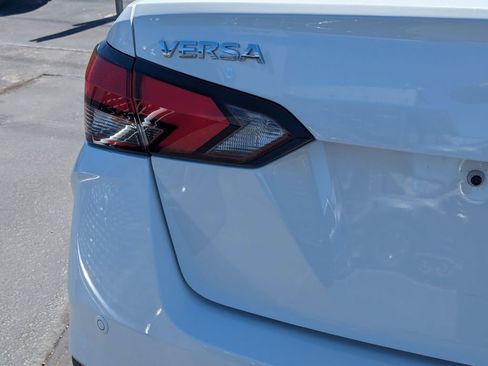 Used 2025 Nissan Versa SV w/ Trunk Package FWD image 5
