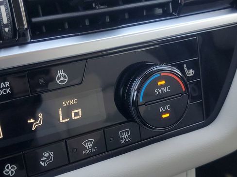 New 2025 Nissan Pathfinder SL image 23