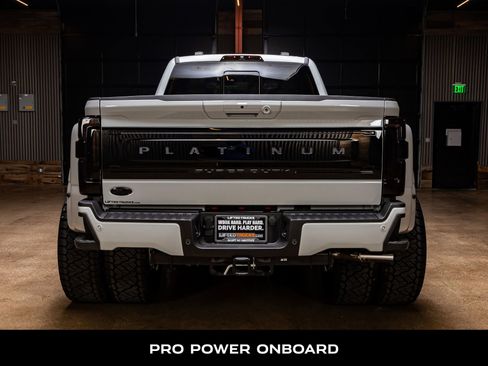 Used 2025 Ford F450 Platinum w/ Platinum Plus Package image 8