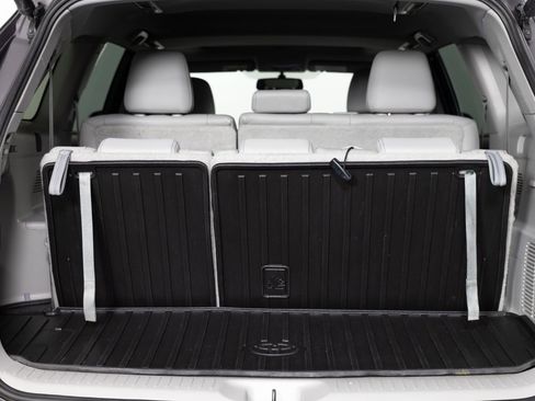 Used 2015 Toyota Highlander XLE image 23