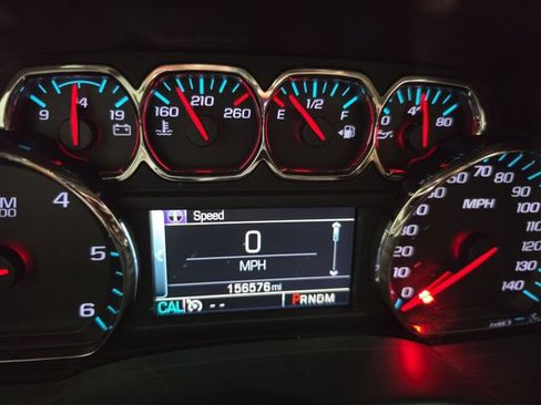 Used 2015 Chevrolet Silverado 1500 High Country w/ High Country Premium Package AWD/4WD image 6