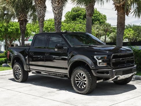 Used 2020 Ford F150 Raptor w/ Equipment Group 802A Luxury AWD/4WD image 10