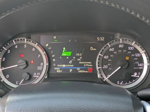 Used 2024 Toyota Highlander LE image 18