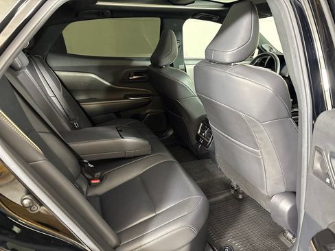 Used 2025 Toyota Crown AWD/4WD image 20