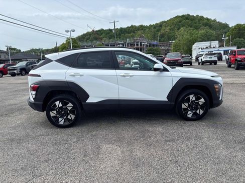 Used 2025 Hyundai Kona SEL AWD/4WD image 6