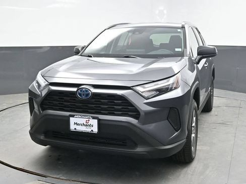 Used 2023 Toyota RAV4 LE AWD/4WD image 2