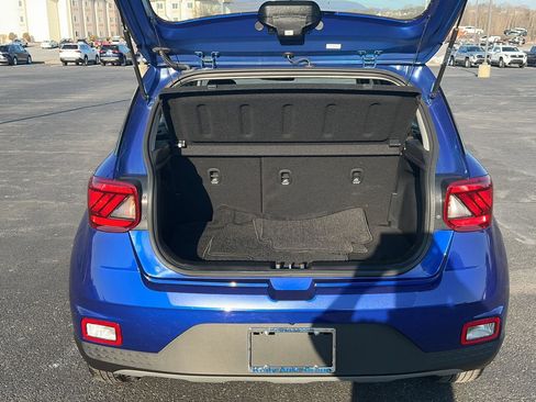 Certified 2023 Hyundai Venue SEL image 33