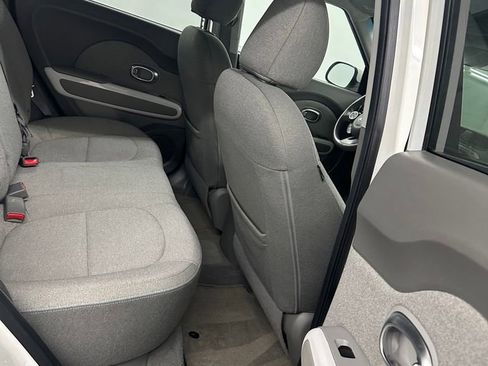 Used 2017 Kia Soul EV-e image 29