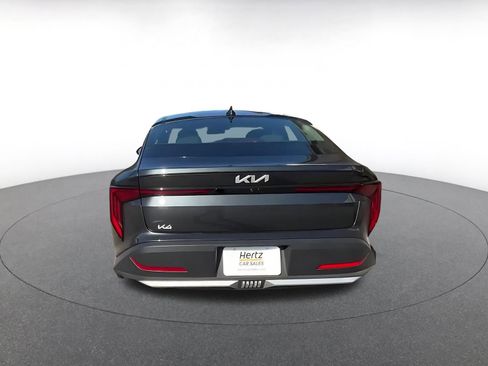 Used 2025 Kia K4 LXS image 12