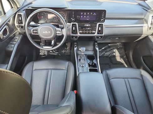 Used 2022 Kia Sorento S FWD image 18