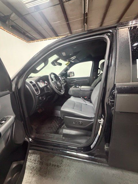 Used 2021 RAM 1500 Big Horn AWD/4WD image 13