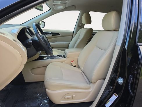 Used 2020 Nissan Pathfinder SV AWD/4WD image 9