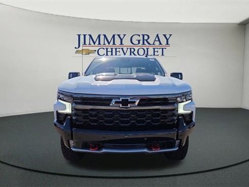 New 2026 Chevrolet Silverado 1500 ZR2 image 8