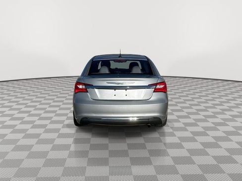 Used 2013 Chrysler 200 LX image 7