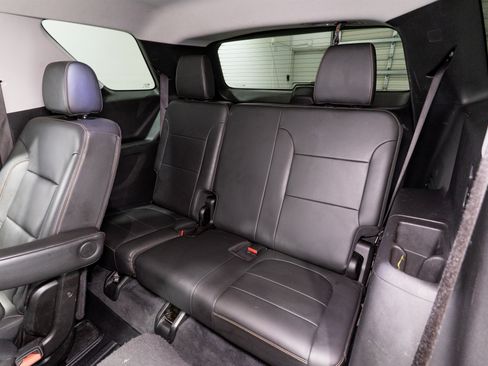 Used 2021 Chevrolet Traverse LT AWD/4WD image 29
