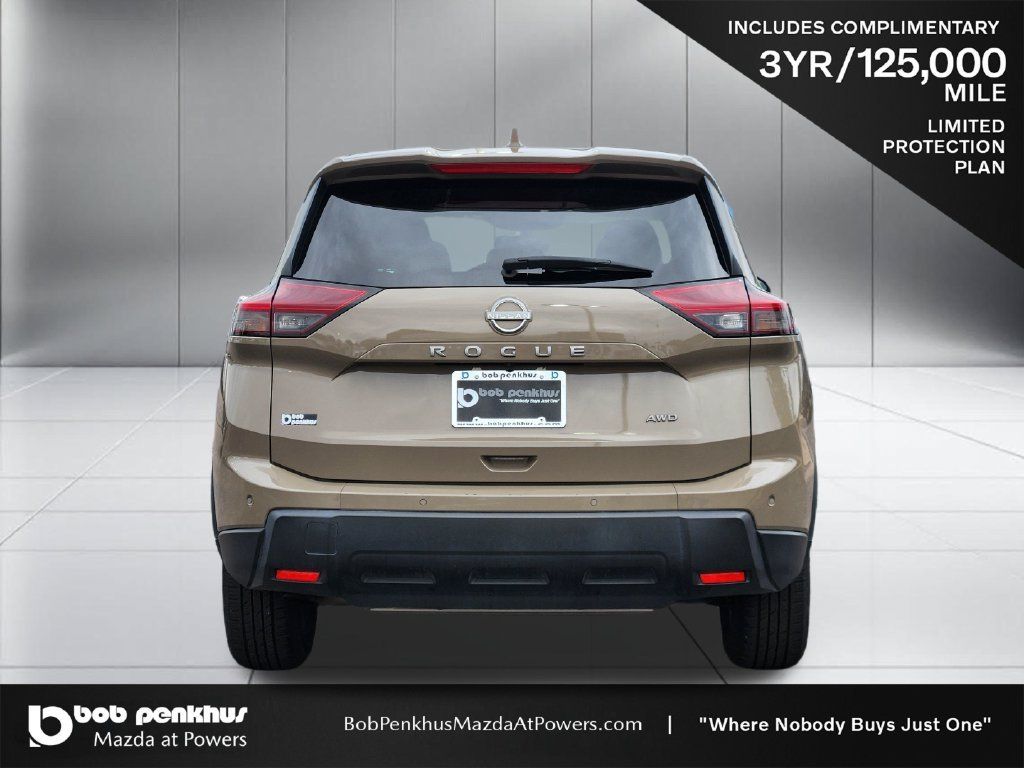 Used 2025 Nissan Rogue SV AWD/4WD image 26