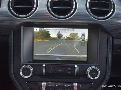 Used 2018 Ford Mustang Coupe w/ Equipment Group 101A RWD image 20