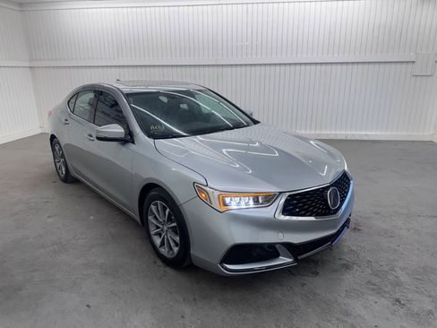 Used 2020 Acura TLX image 3