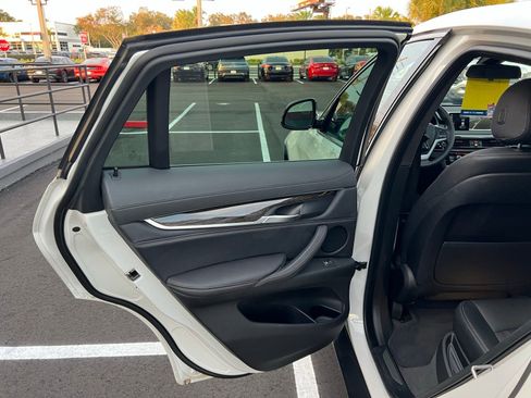 Used 2019 BMW X6 sDrive35i w/ Premium Package image 46