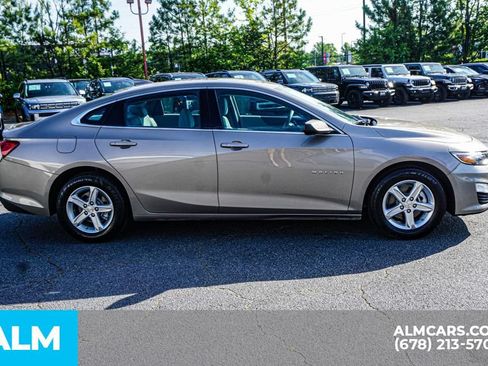 Used 2024 Chevrolet Malibu LT FWD image 9