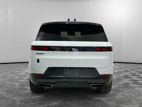 Used 2024 Land Rover Range Rover Sport SE image 4