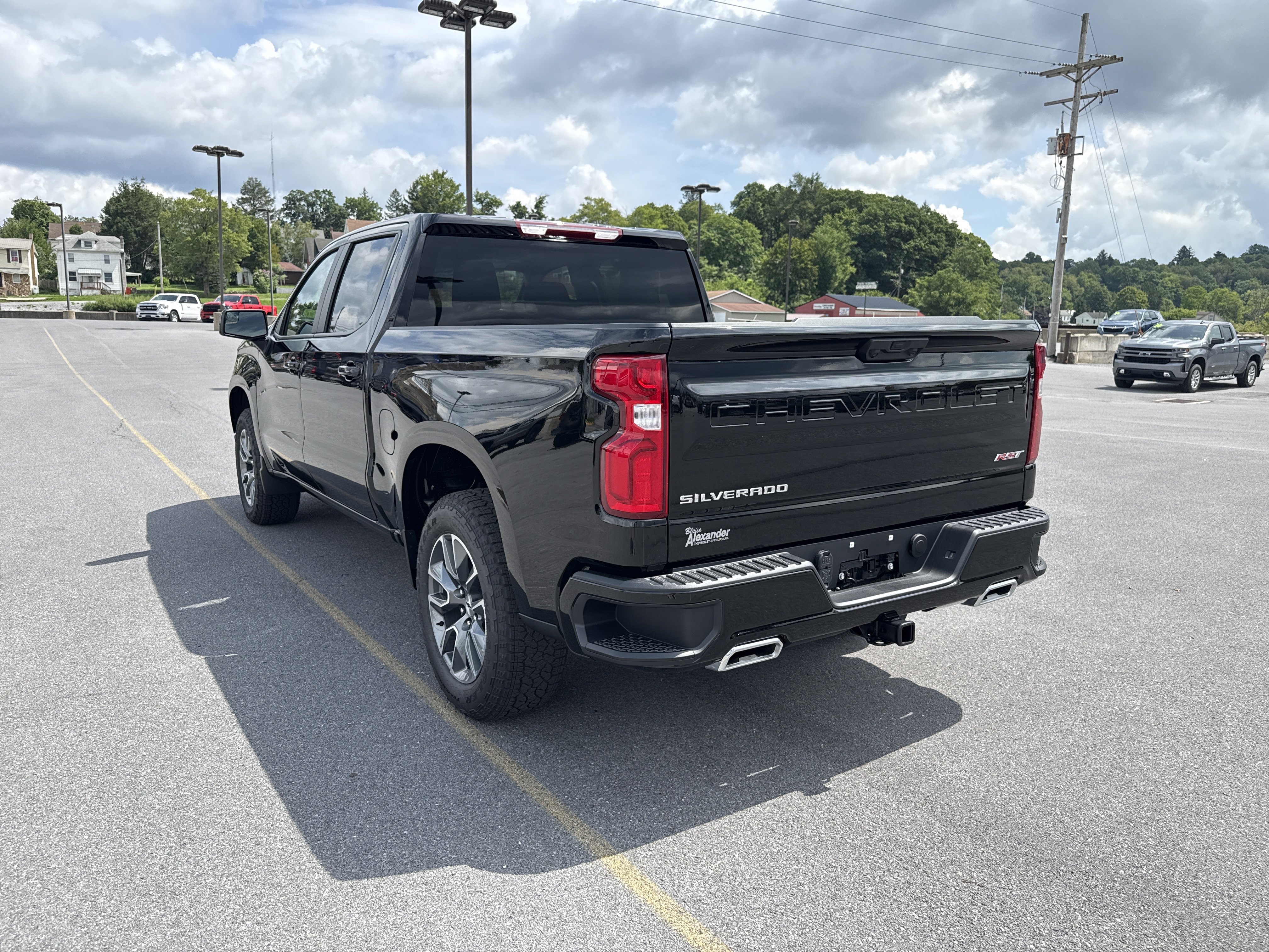 New 2026 Chevrolet Silverado 1500 RST w/ Z71 Off-Road Package AWD/4WD image 4