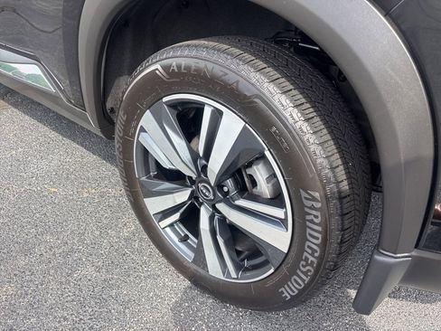 Used 2023 Nissan Rogue SL image 21