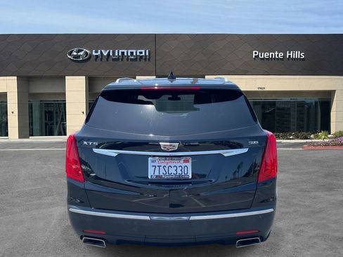 Used 2017 Cadillac XT5 Luxury w/ Driver Awareness Package FWD image 5