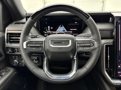 New 2026 GMC Yukon Denali w/ Denali Reserve Package AWD/4WD image 23