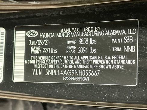 Used 2022 Hyundai Elantra SE FWD image 25