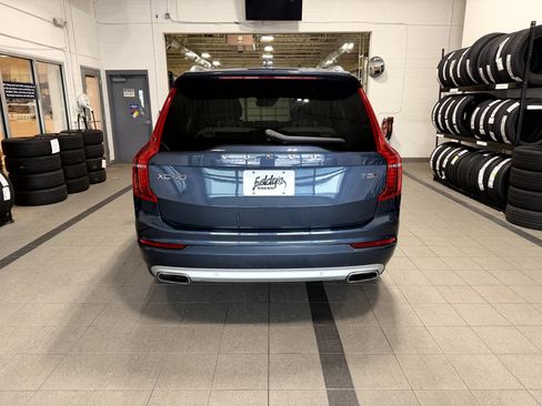 Used 2020 Volvo XC90 T5 Momentum AWD/4WD image 8
