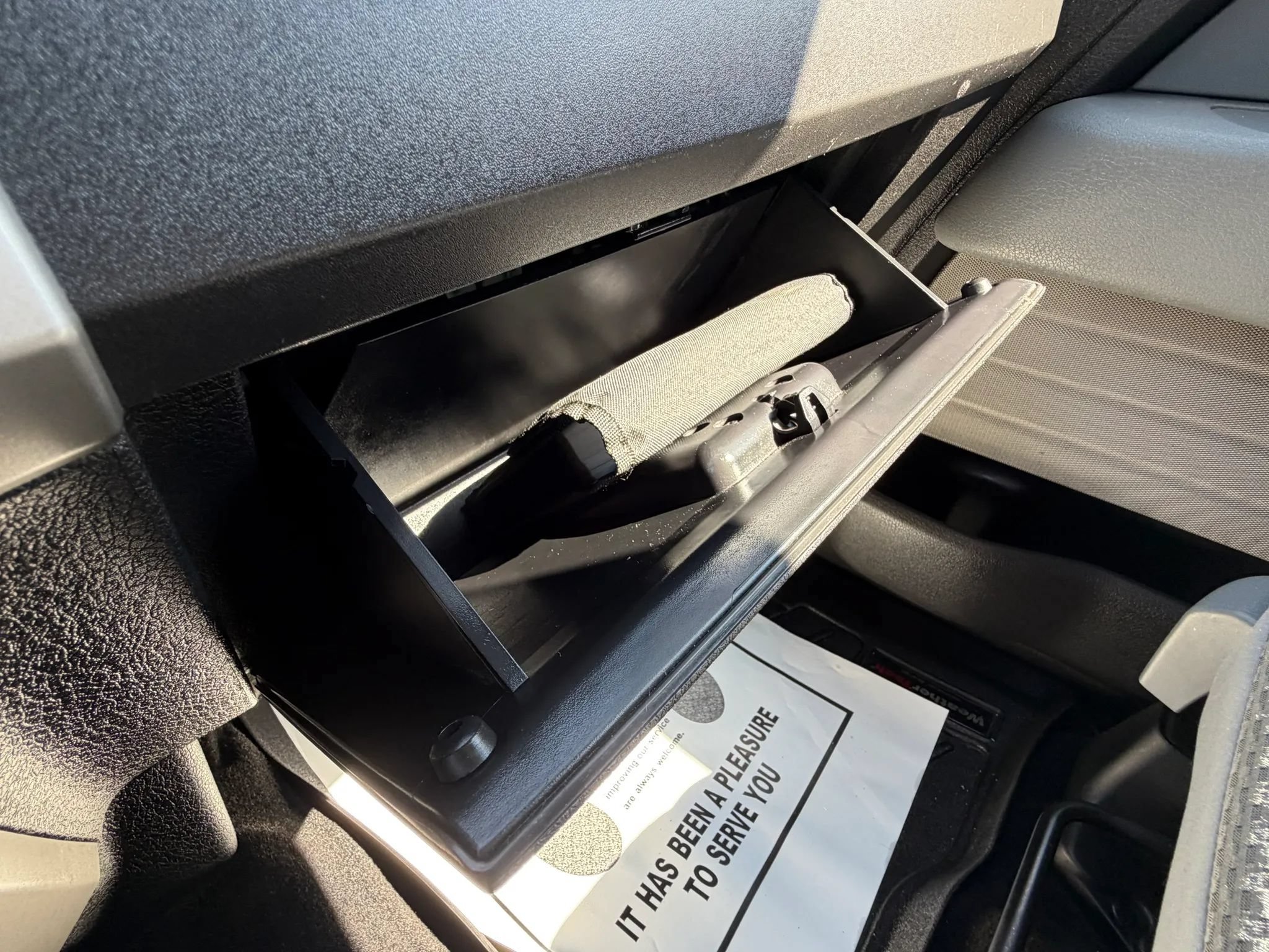 Used 2014 Ford F150 XLT w/ Equipment Group 302A Luxury AWD/4WD image 32
