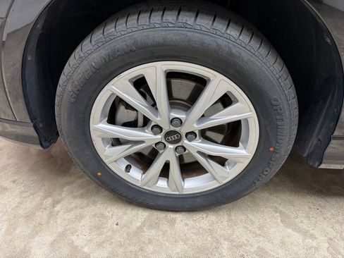 Used 2024 Audi Q3 2.0T Premium image 29