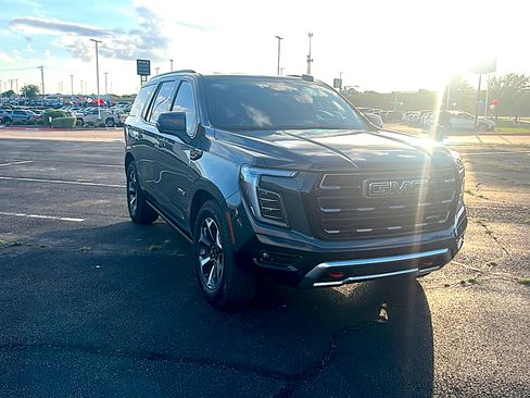 Used 2025 GMC Yukon AT4 Ultimate AWD/4WD image 4
