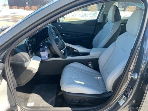 New 2026 Hyundai Elantra Limited w/ Cargo Package FWD image 14