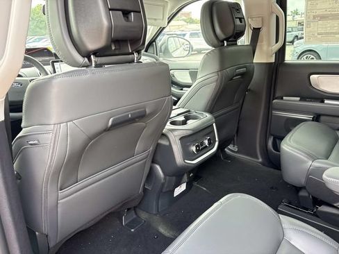 New 2027 Ford Expedition Active AWD/4WD image 18