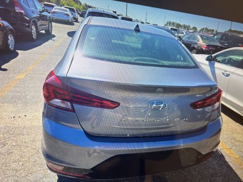 Used 2019 Hyundai Elantra SEL w/ Cargo Package image 12